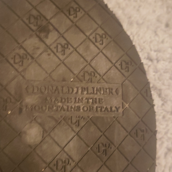 Donald pliner - Picture 2 of 6